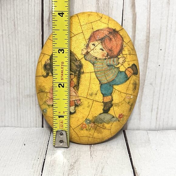 Vintage MAM Originals Oval Crackle Art Paperweight Children Playing - Picture 2 of 6